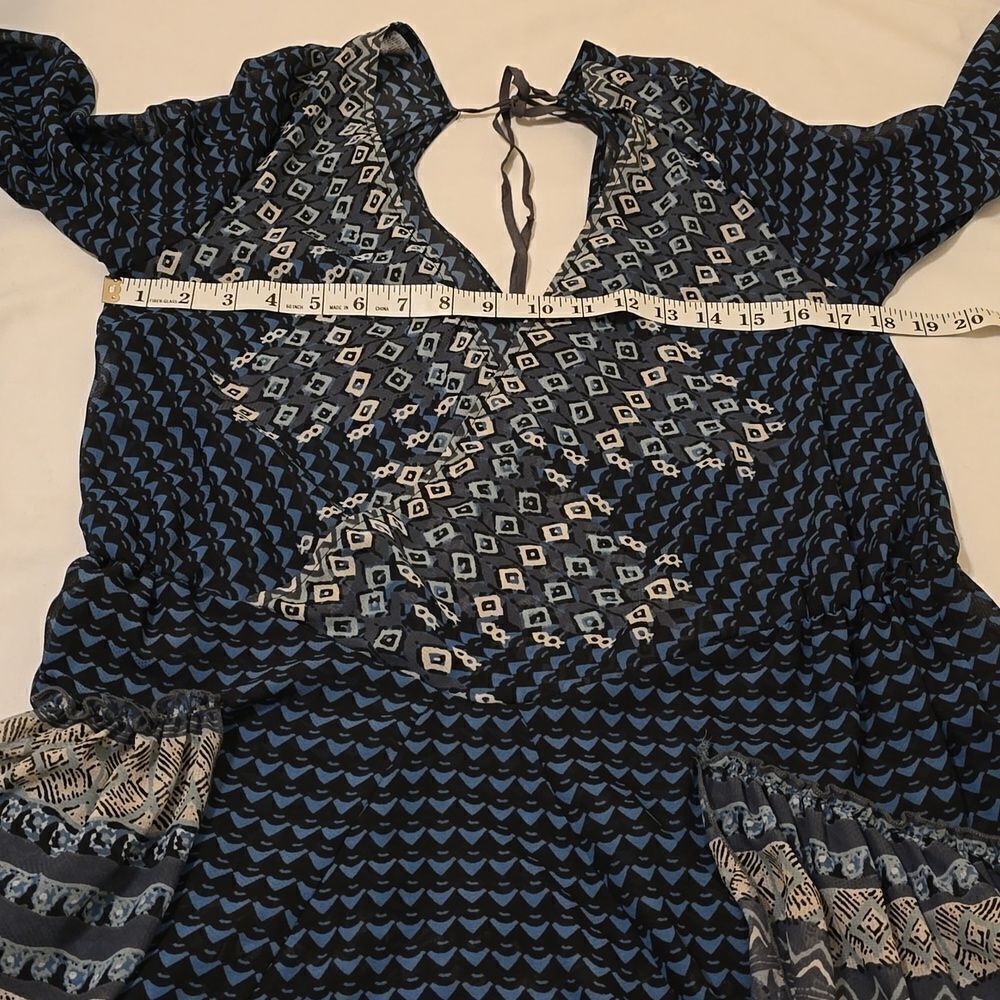 Free people sheer v neck top size medium - Picture 5 of 9